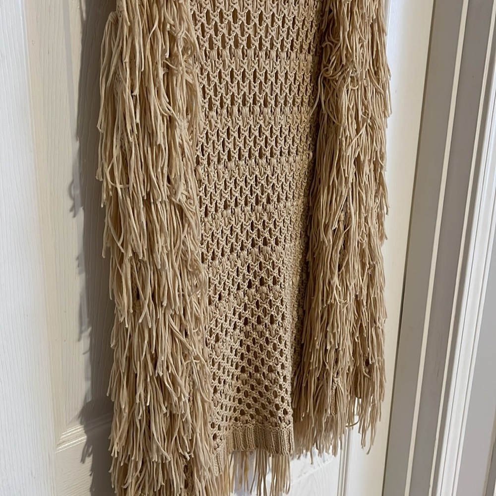 Tassel Vest - Picture 2 of 5